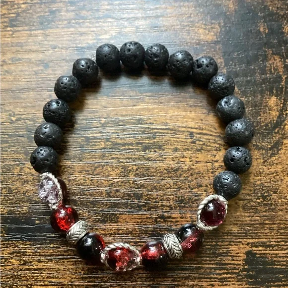 Bracelets - Picture 2 of 16